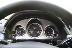 奔驰E级长轴距E300L 时尚型(加长版)仪表板图片