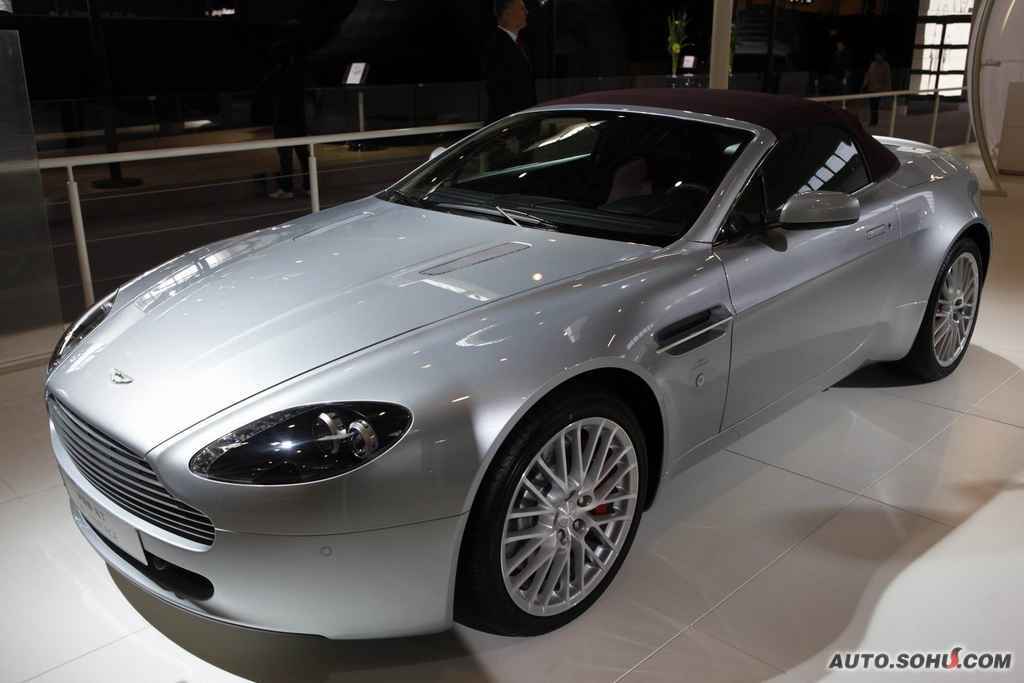 阿斯顿马丁 阿斯顿-马丁 v8 vr v8 vantage敞篷版车展实拍