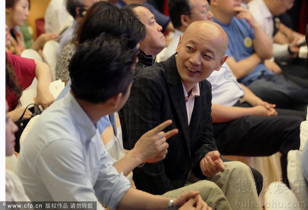 韩红牵头做慈善 曾志伟崔永元葛优托腮超默契