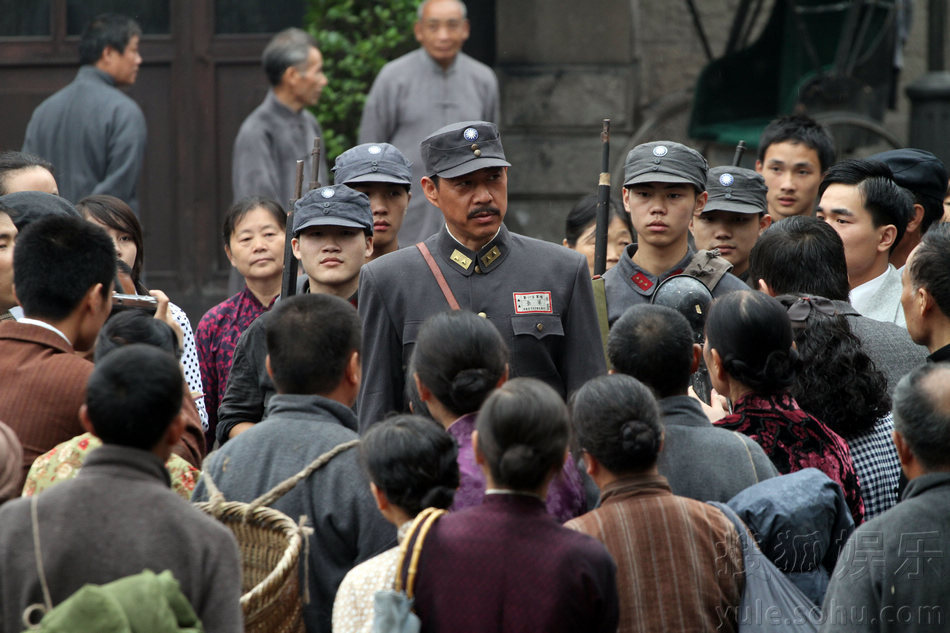 电台午夜情感档,关于情感这方面的话题,各位大