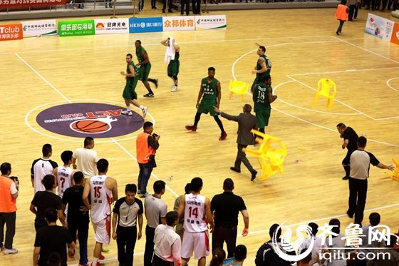 山东男篮最新消息今天比赛时间 Img8491539_f.jpg