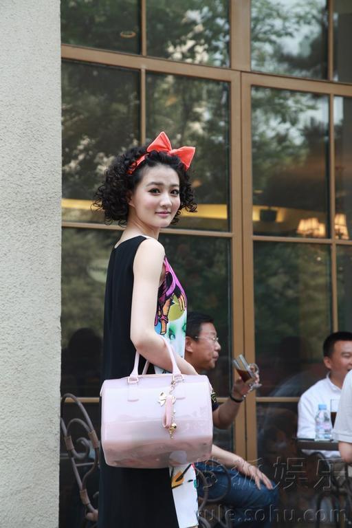 徐璐出生于内蒙古呼和浩特 Img5046339_f.jpg