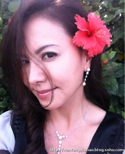 马景涛前妻田丽曝私房自拍照 美艳不可方物