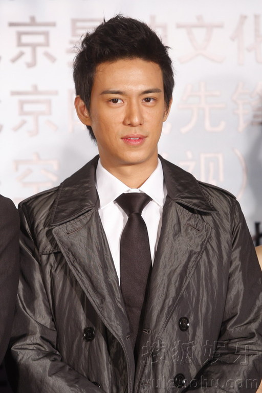 陈楚河为徐铮加盟新剧 自曝喜欢欺负女友-那个