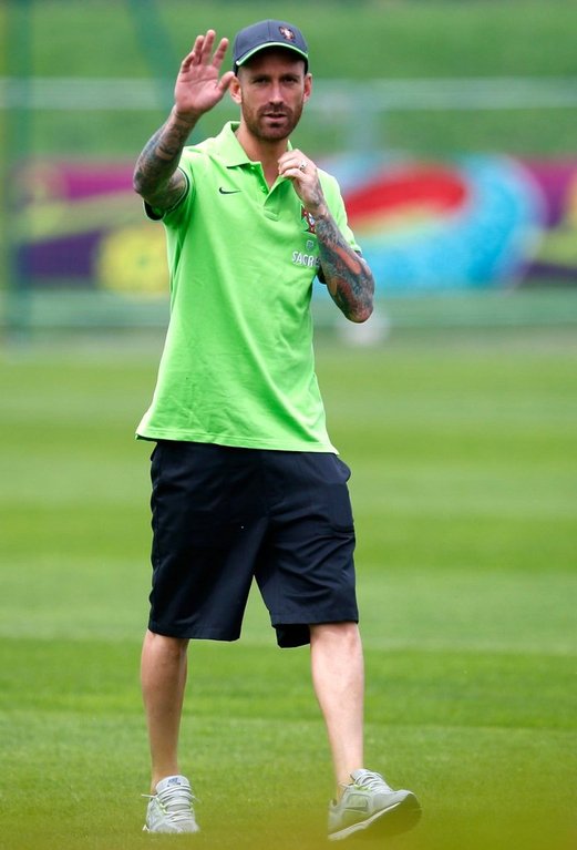 高清:葡萄牙备战C罗调戏佩佩 梅勒莱斯似教练