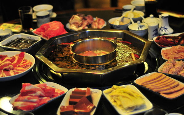 一天只吃一顿饭_人均 一顿饭 奢侈(2)