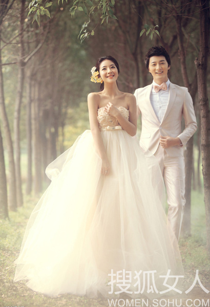 突显主角 婚纱照拍摄姿势须知5804803