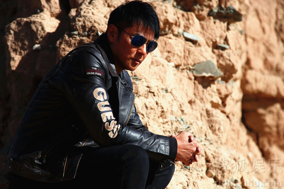 莫少聪户外硬朗写真曝光 展现沧桑冷酷质感-娱