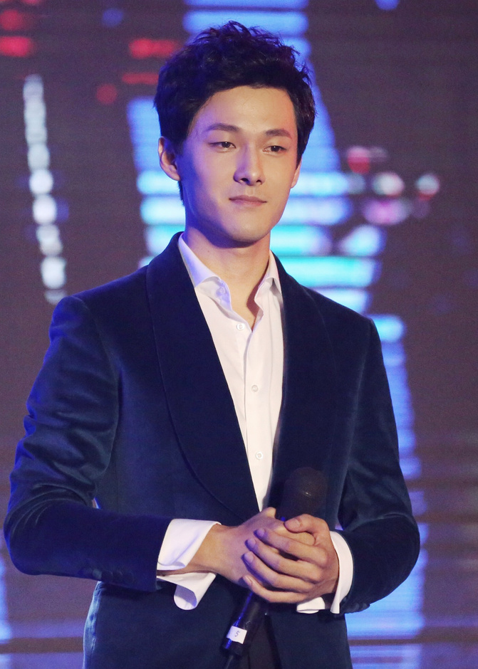 张雨剑《幻城》冰火盛宴秀歌喉 颜声俱佳引尖叫-娱乐频道图片库-大视野-搜狐