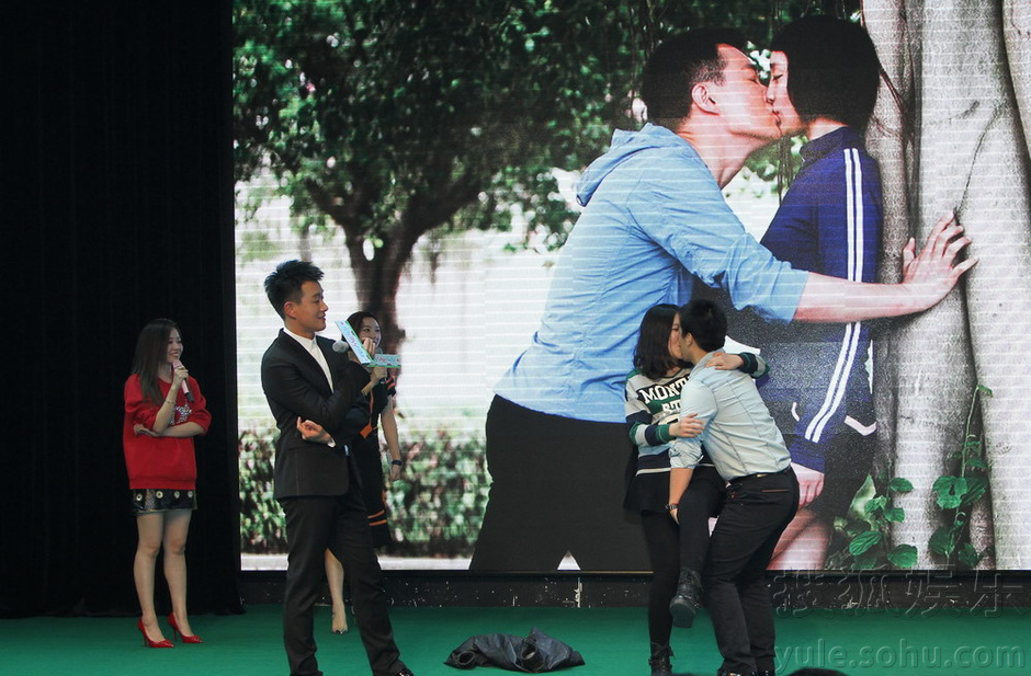 佟大为回忆与周迅吻戏 称高圣远当时正在探班