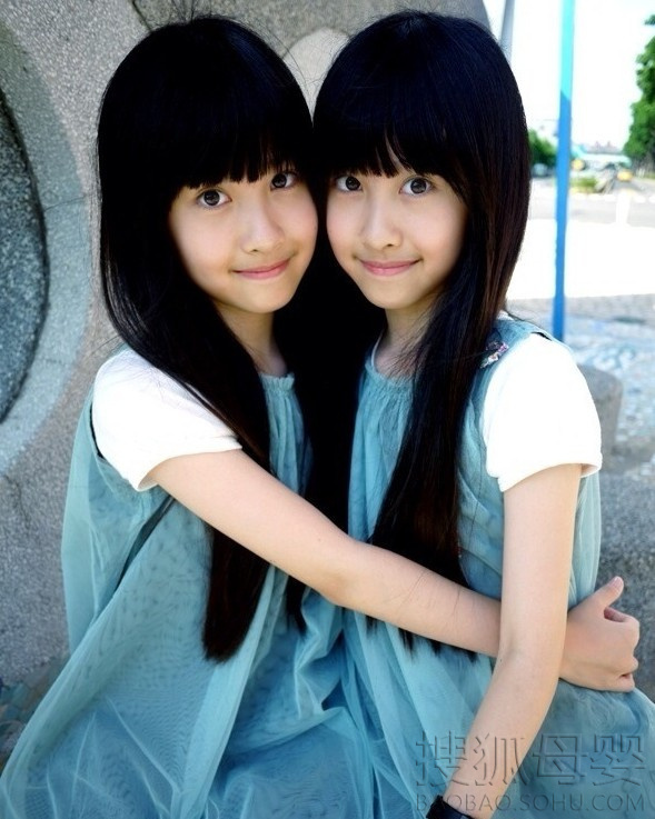 台湾人气双胞胎曝近照 12岁<em>姐妹</em>俩爱跳舞653