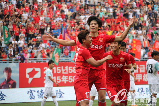 2015中甲最佳阵容:埃杜上榜 河神领衔延边3将