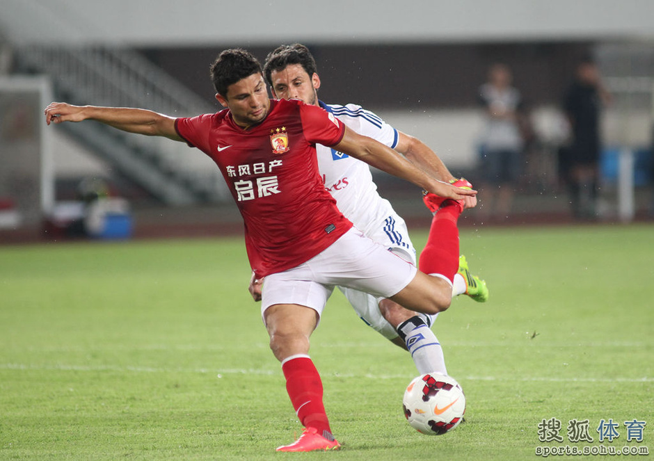 恒大汉堡对位PK:钻石胜荷兰小贝 埃神获最高分