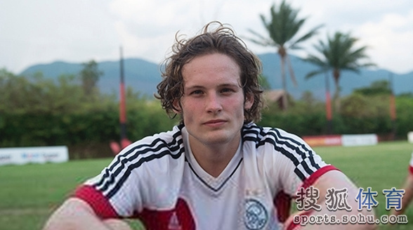 荷兰队公布首期世界杯海选名单 20人全来自荷