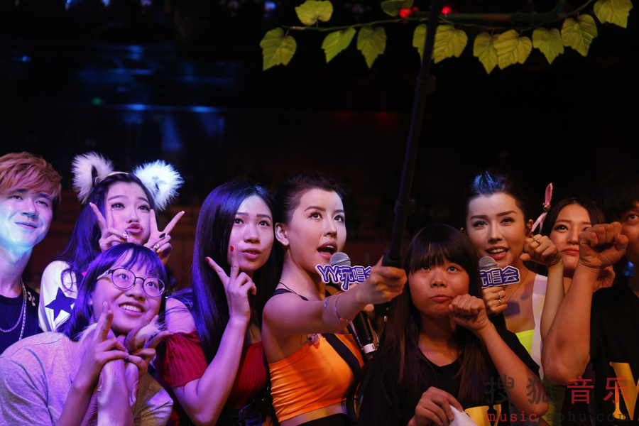 By2开唱人气爆棚 带百万观众上演真人RPG