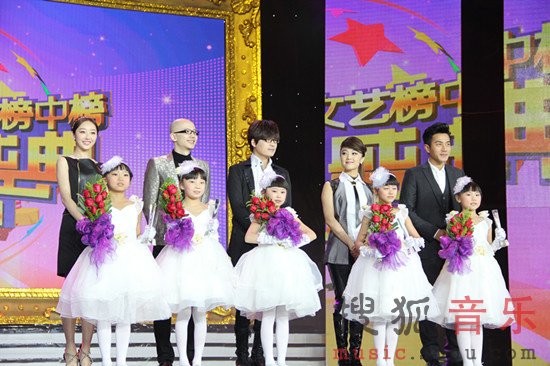  平安 摘最受青少年 喜爱 男 歌手 奖