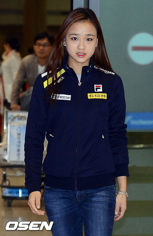 高清:孙妍在结束世锦赛回国 艺体<em>美女</em>笑容迷人