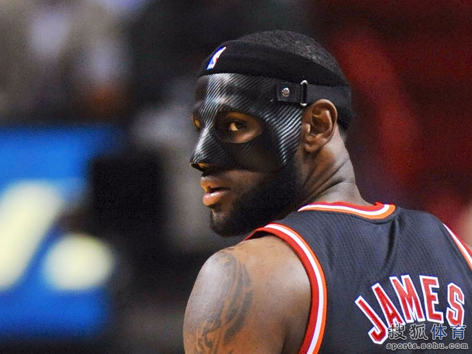 詹姆斯14大偏执狂例证:坚持地狱减肥周+健康餐