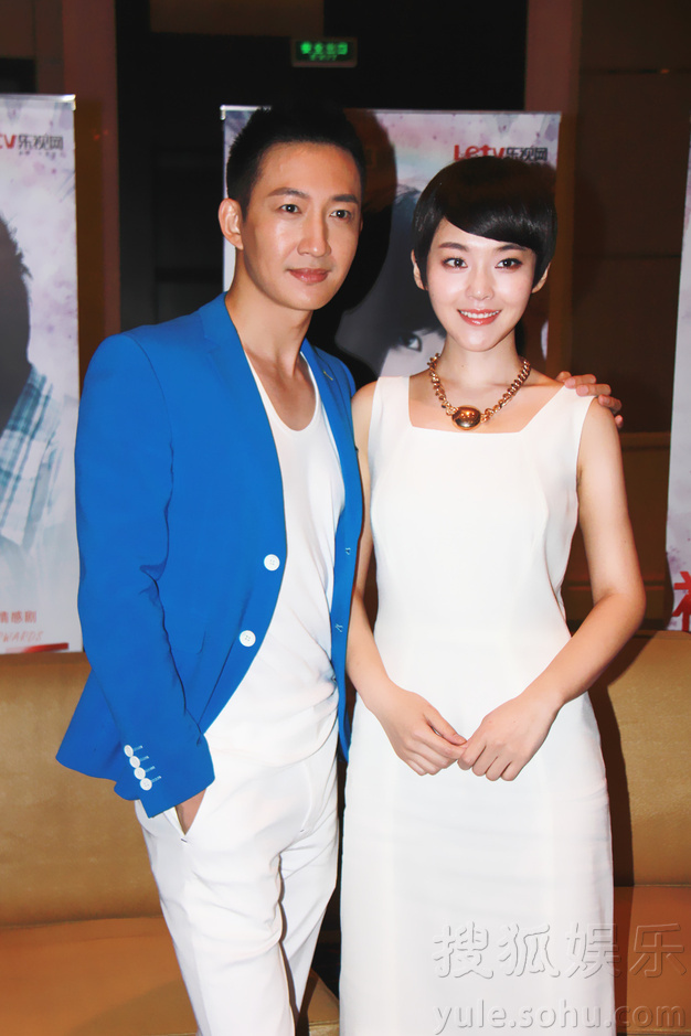 张佳宁《裸婚之后》优雅亮相 发表裸婚宣言
