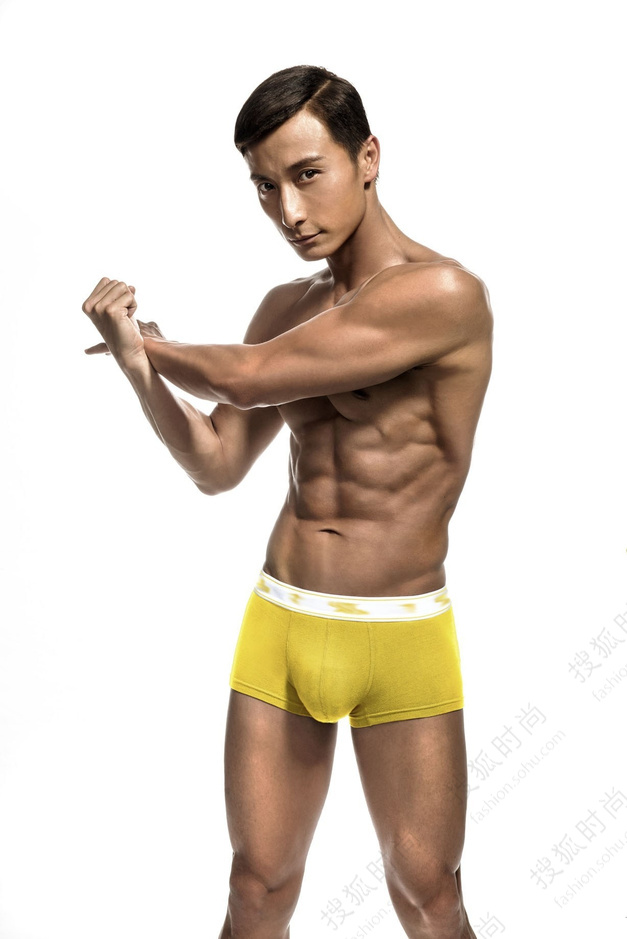 方力申黄晓明<em>内裤</em>照被P太多 <em>男星</em>喷火代言回顾