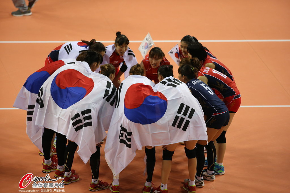 高清:亚运会<em>女排</em>决赛<em>中韩</em>对决 刘晏含大力扣杀