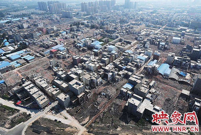 郑州城中村拆迁 2100个工地1万个足球场大小
