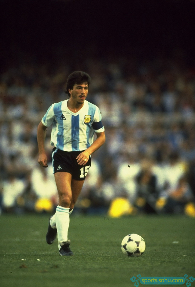 吴昊宇                帕萨雷拉是1978年阿根廷夺取世界杯冠军的队长