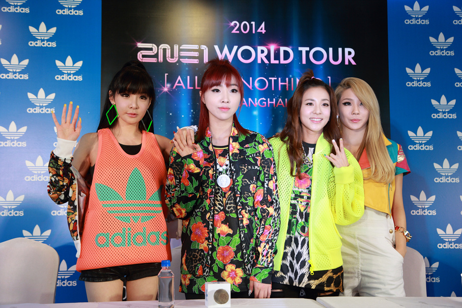 女子天团2NE1抵沪预热演唱会 将首登上海舞台