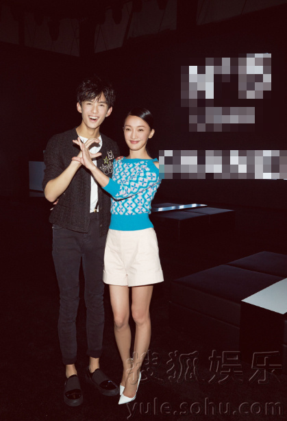 吴磊时尚首秀众星云集 网友直呼:长腿欧巴871