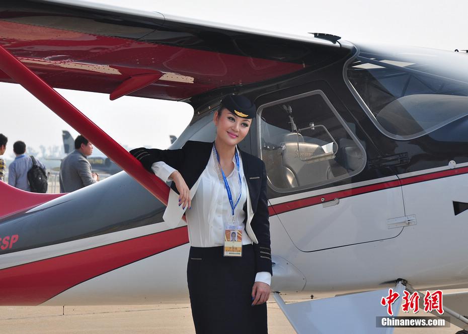珠海航展美女集结图片