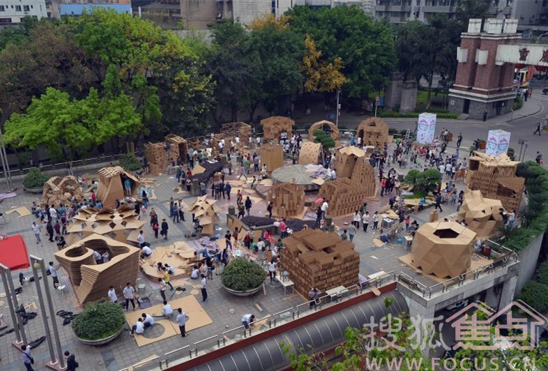 重庆学生纸板搭建造型千奇百怪房屋6616063-