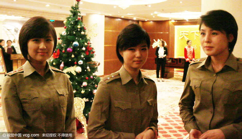 朝鲜牡丹峰乐团抵达北京 美女如云