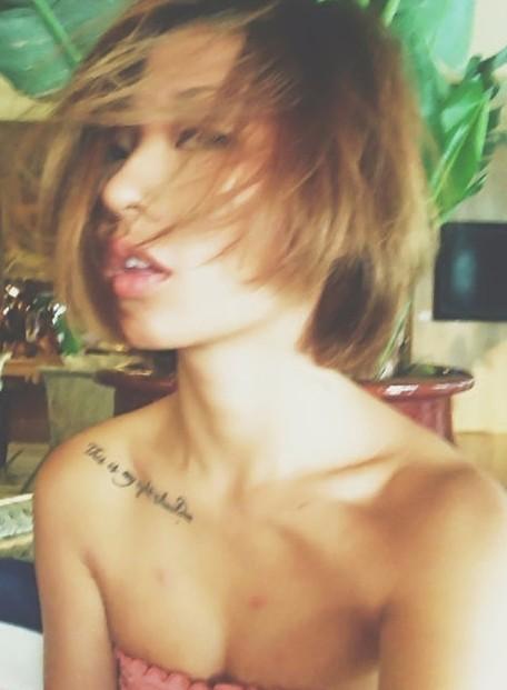 刘欢22岁女儿私照图片
