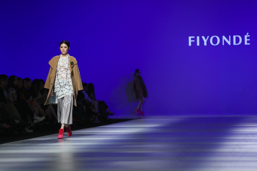 2014深圳服装企业家联合发布会:FIYONDE659