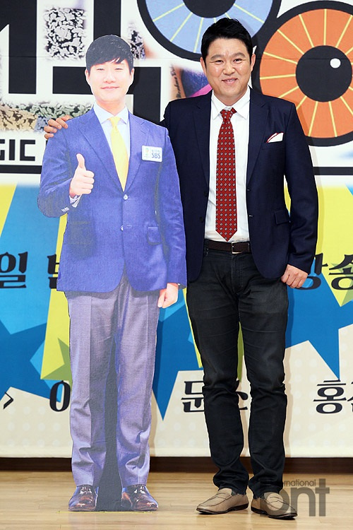 李孝利金九拉等出席《MAGIC EYE》发布会68