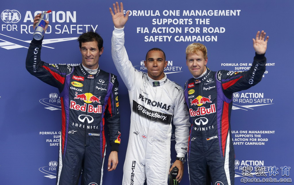 高清:F1比利时大奖赛排位 汉密尔顿挑逗维特尔