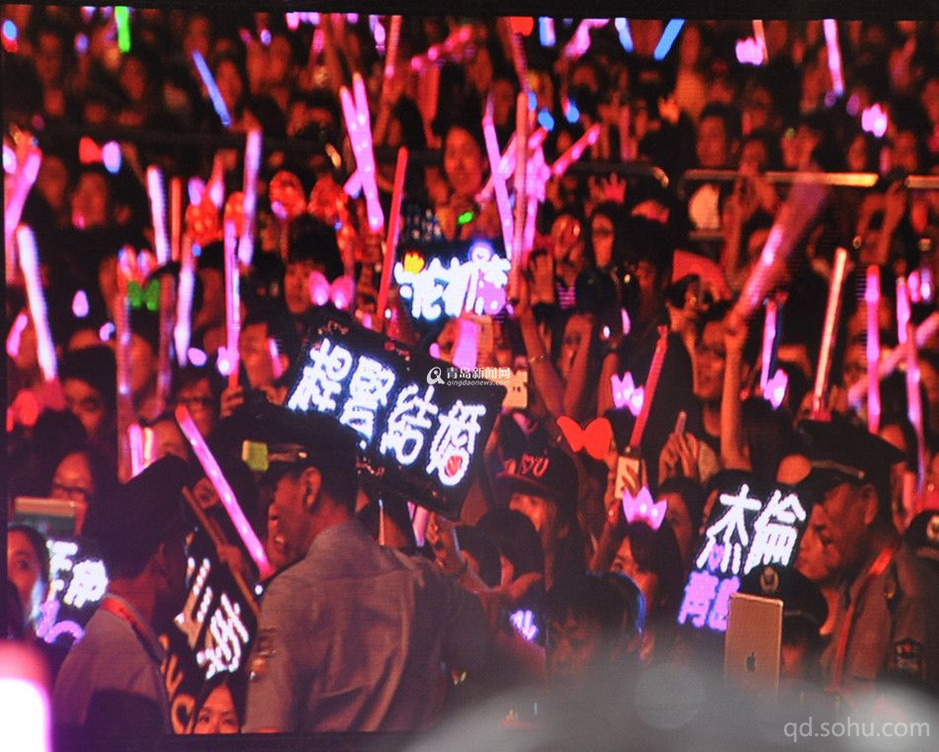 时隔四年周杰伦青岛再开唱 遭歌迷“逼婚”(图)6832971-搜狐青岛图片库-大视野-搜狐