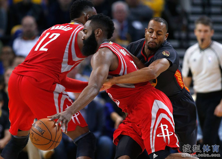 勇士VS火箭常规赛精选图:魔登组合勇斗水花兄