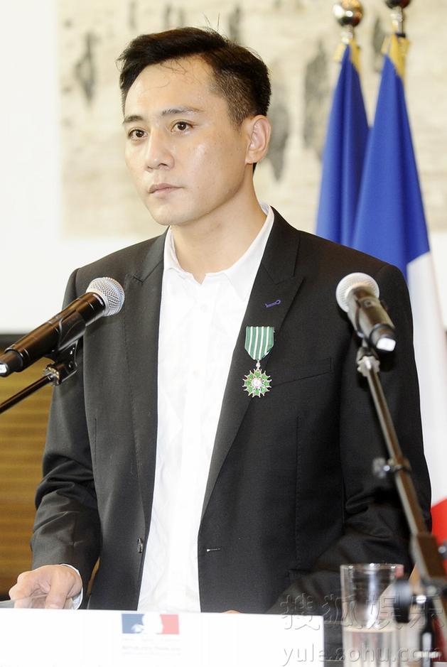 章子怡刘烨获法国骑士勋章 确认出演《太平轮》