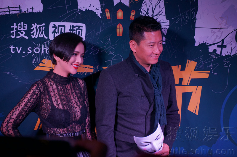 周杰李依玲参加<em>美剧</em>潮趴<em>俊男美女</em>让人大饱眼福