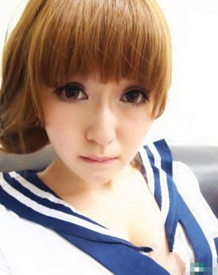 <em>90后樱桃妹网络走红</em> 又称白纸美女6372383