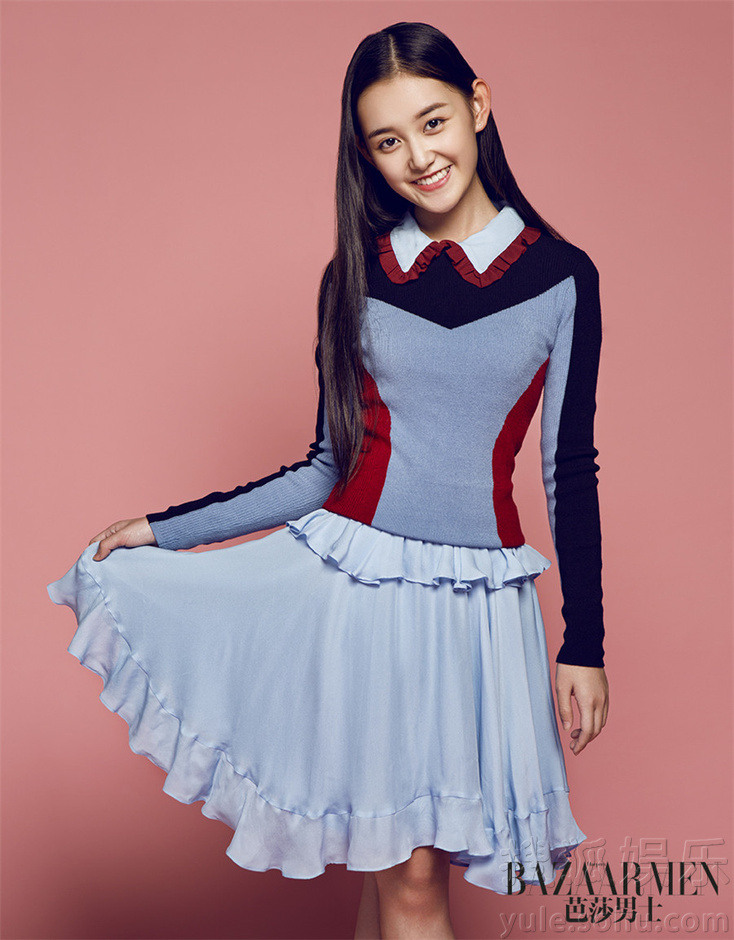 邻家有女初长成 蒋依依全新写真灵动恬静两相宜