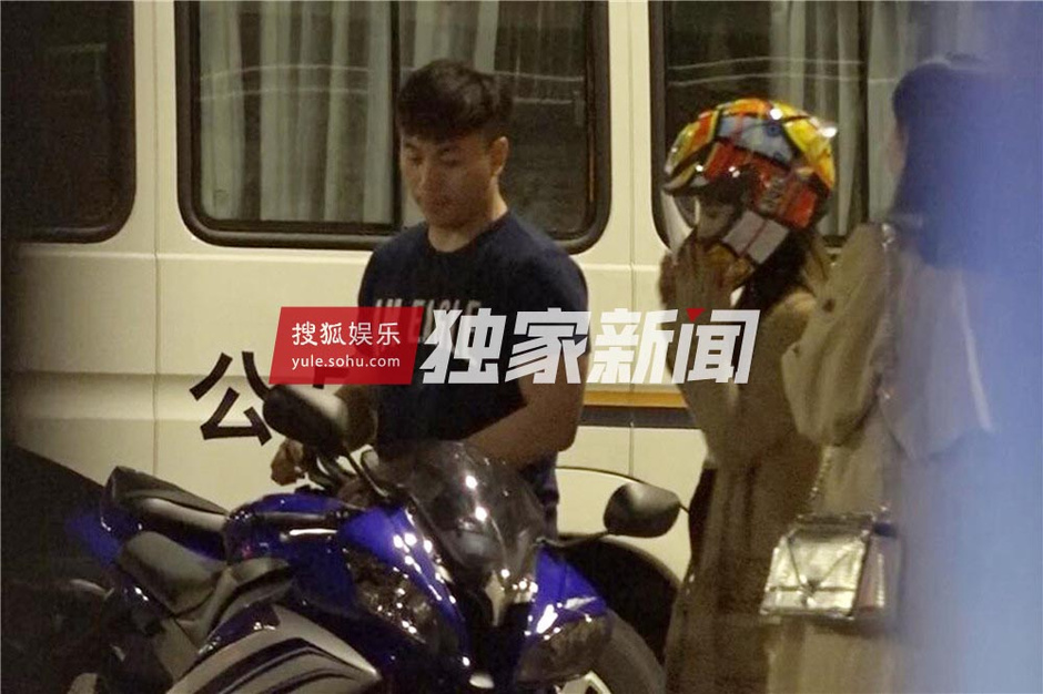 独家:男星都爱网红!释小龙新网红脸女友曝光8600687-娱乐频道图片库-大视野-搜狐