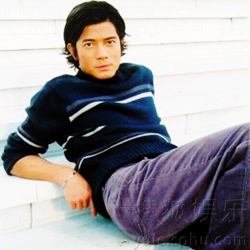 “帅到惊动中央”:春晚男神演变史6152687-娱乐频道