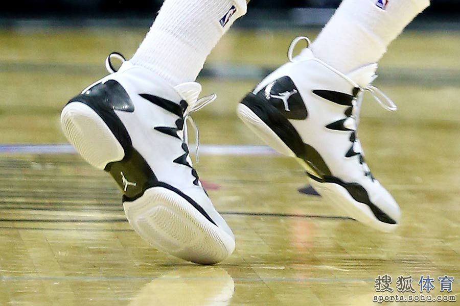高清:2013-14NBA总决赛第一场球鞋精选6706