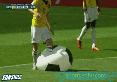 2014世界杯 花絮图片 gif图 ( 1/ 23) 分享到                看台上