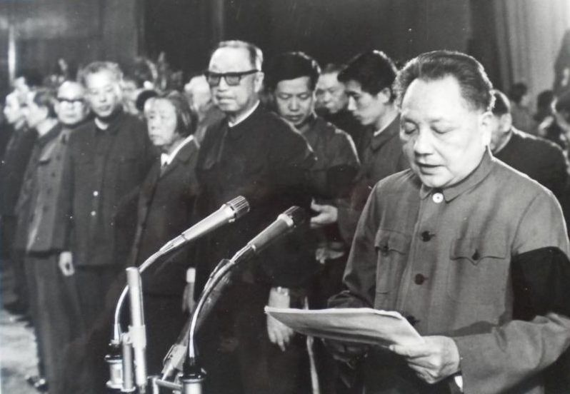 刘少奇海葬:5战舰4战机护航5861799-文化频道