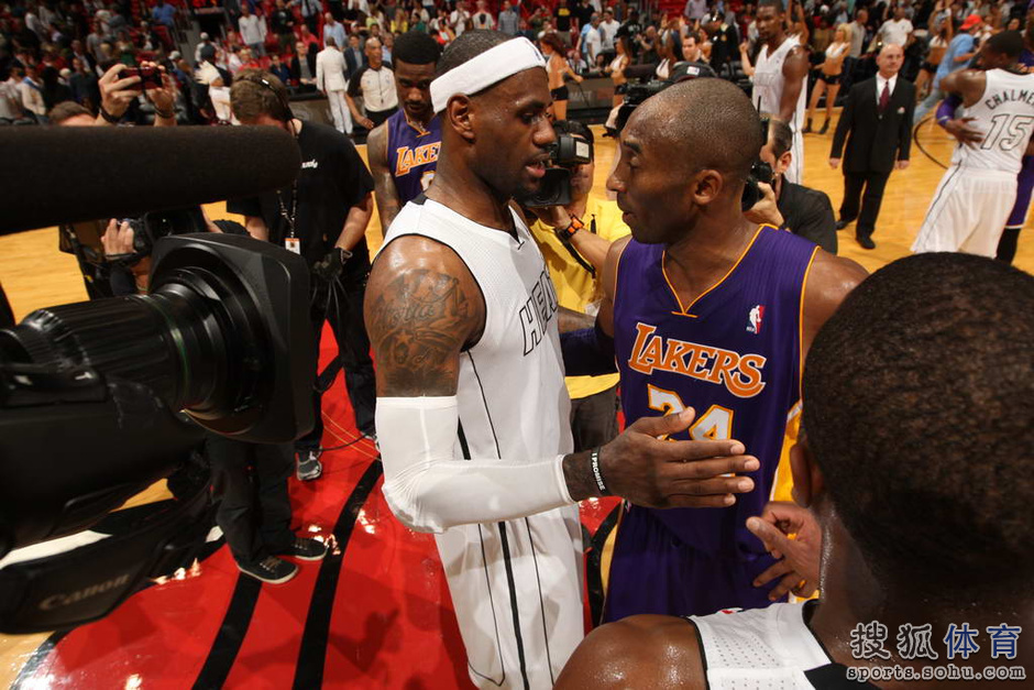 热火VS湖人珍贵照:OK组合反目 科比演三分绝