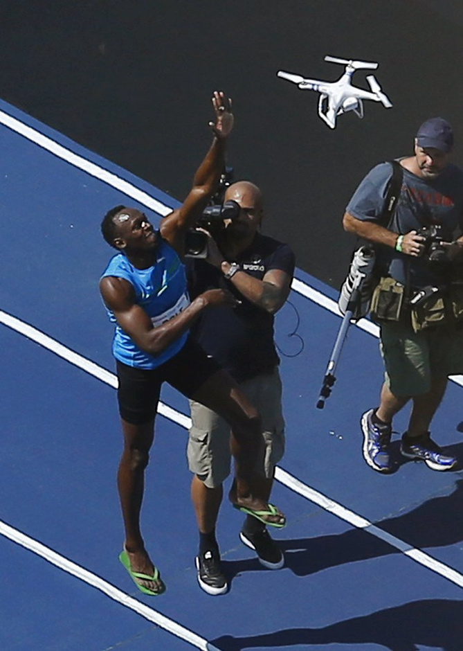 博尔特迎2014首个百米冠军 10秒06不满成绩(