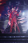 2011年11月25日台北讯 王力宏《火力全开MUSIC MANⅡ》世界巡回演唱会，25日晚间在台北...